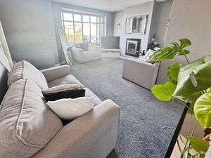 Lounge- click for photo gallery